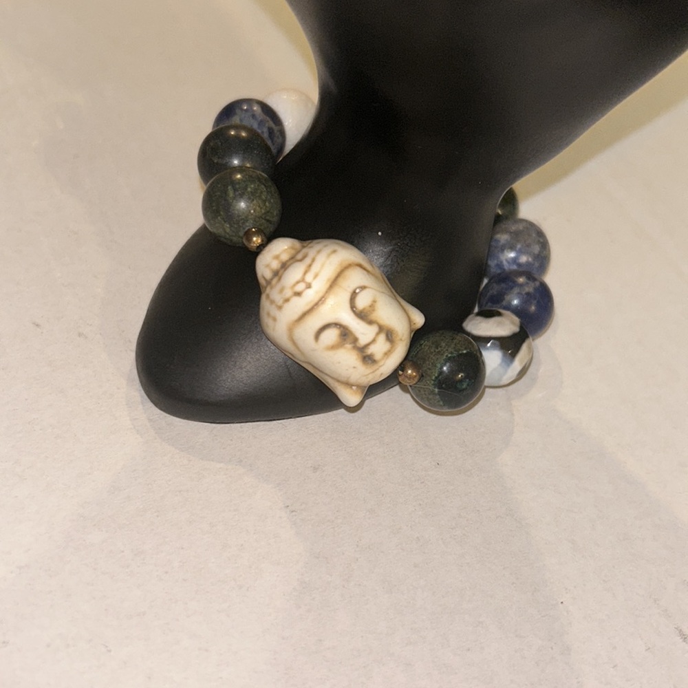Buddha head beaded bracelet Goldin hand made